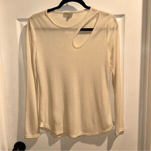 Long Sleeve Women’s Top Front Cut Out Status By Chenault Ivory Size S NWT